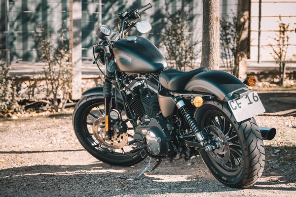 What are the key differences between petrol and diesel engines in the UK?